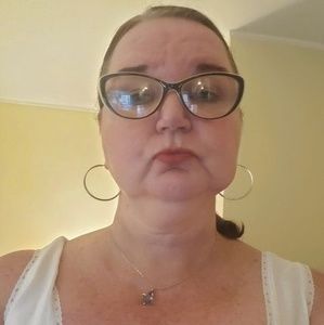 Meet your Posher, Jeanne